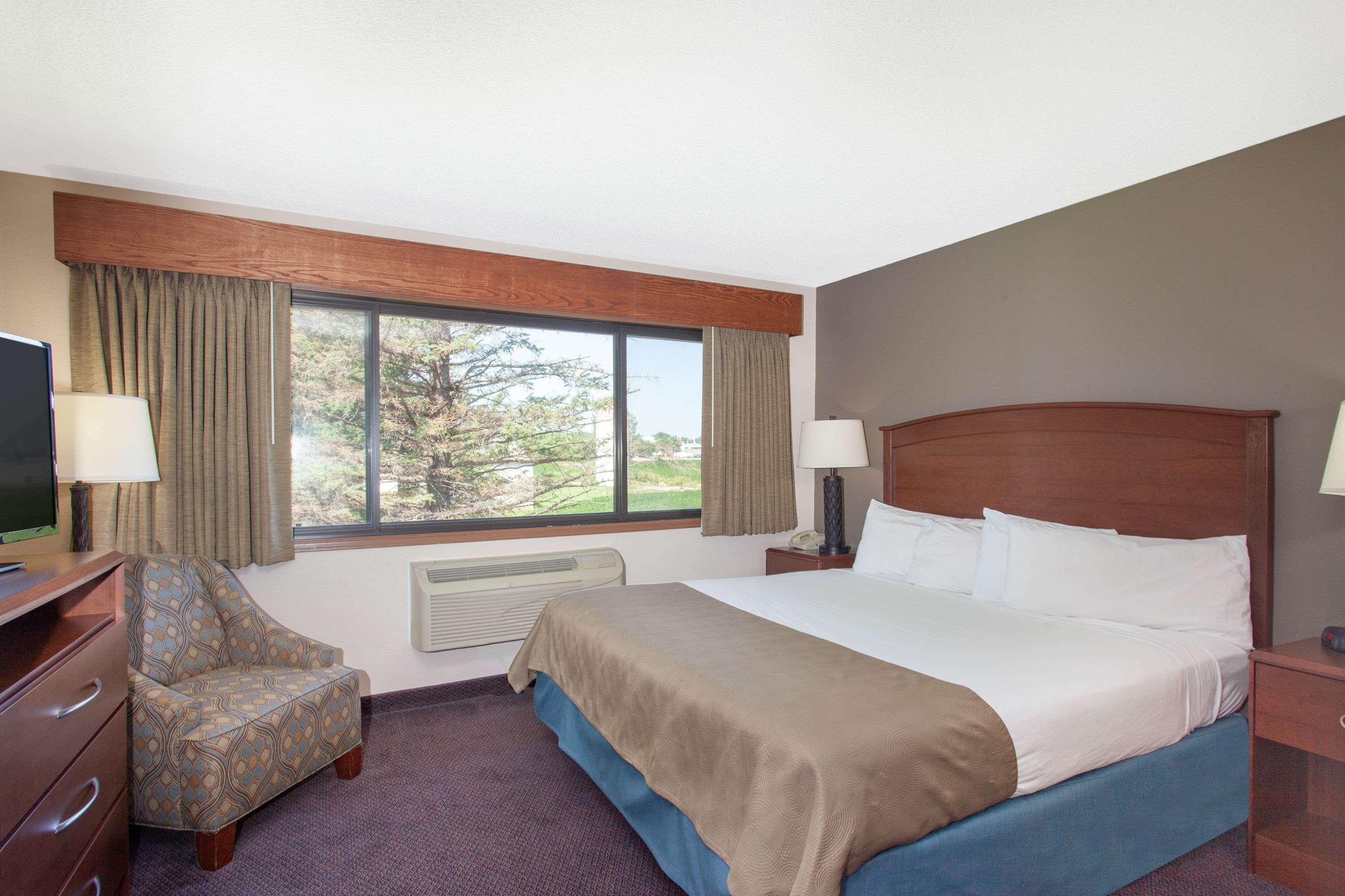 Americinn By Wyndham Hutchinson Buitenkant foto