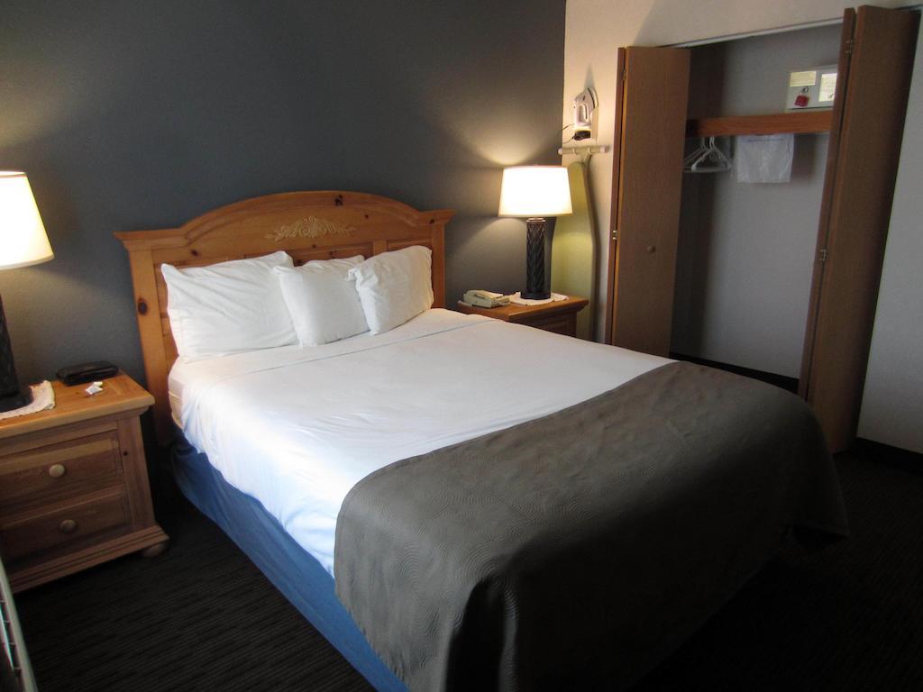 Americinn By Wyndham Hutchinson Kamer foto